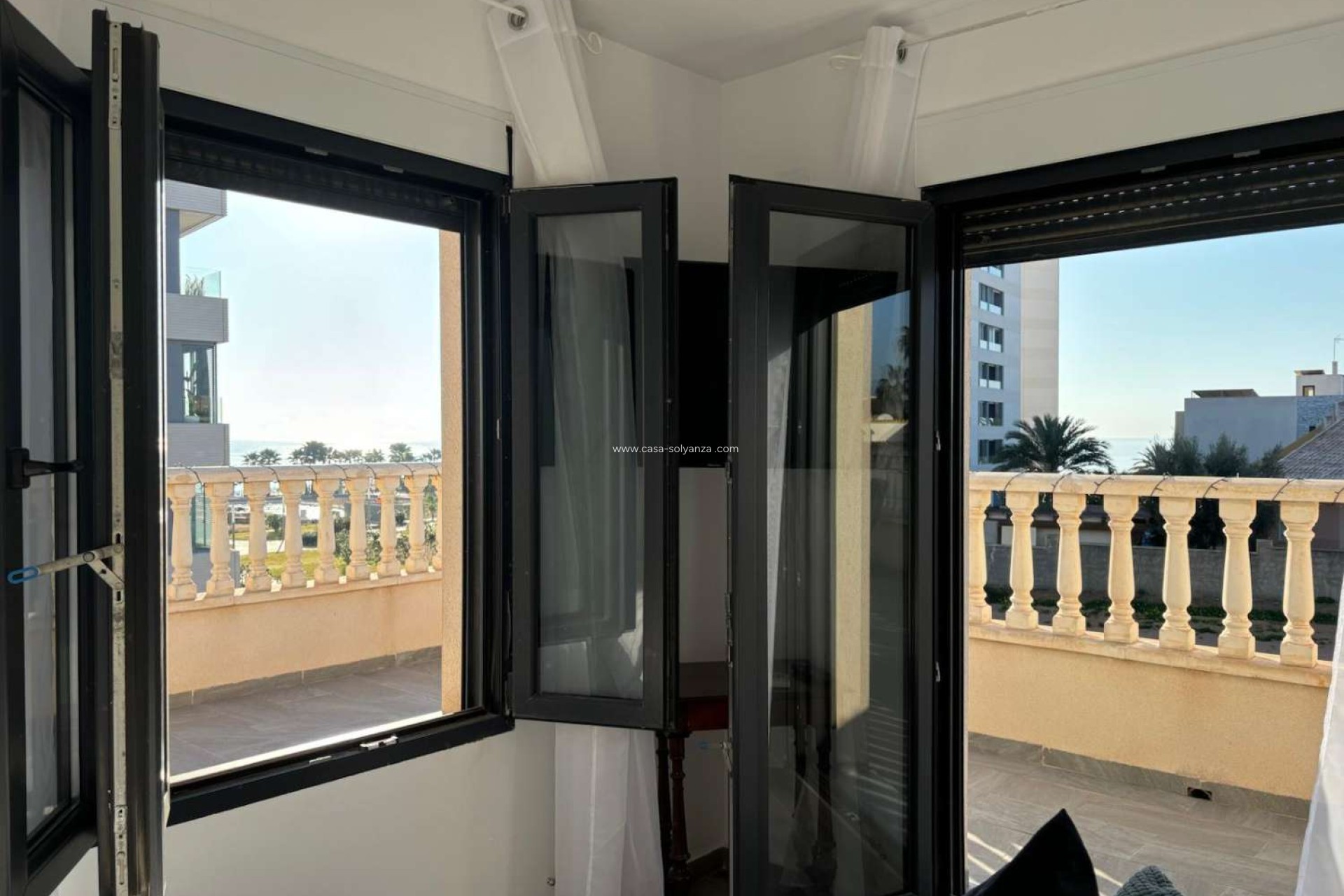 Herverkoop - Villa - Orihuela - Punta Prima