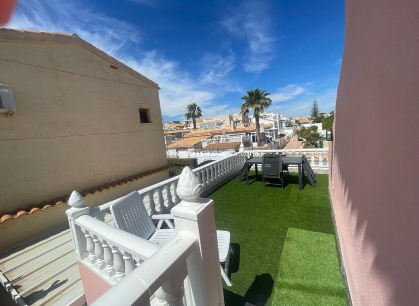 Herverkoop - Villa - Playa Flamenca - Costa Blanca