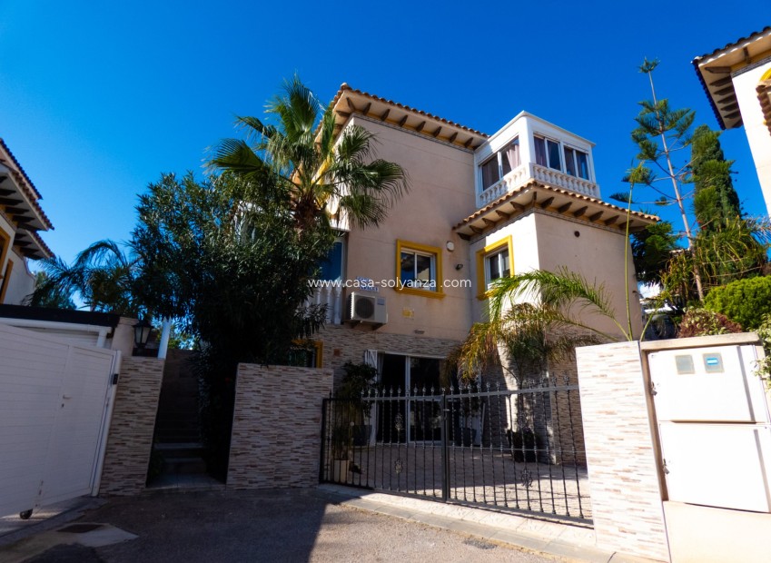 Herverkoop - Villa - Playa Flamenca - Costa Blanca