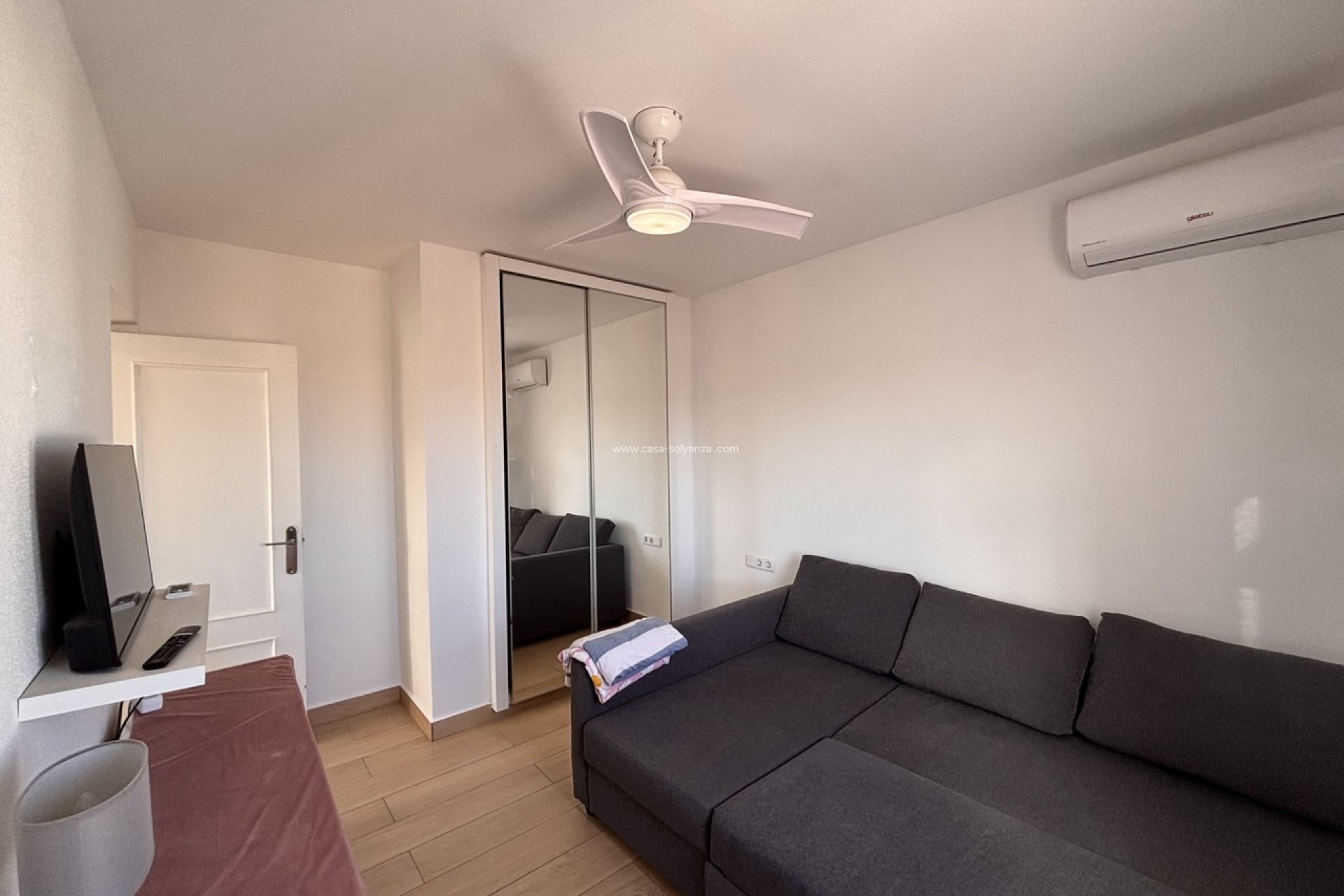 Herverkoop - Villa - Playa Flamenca