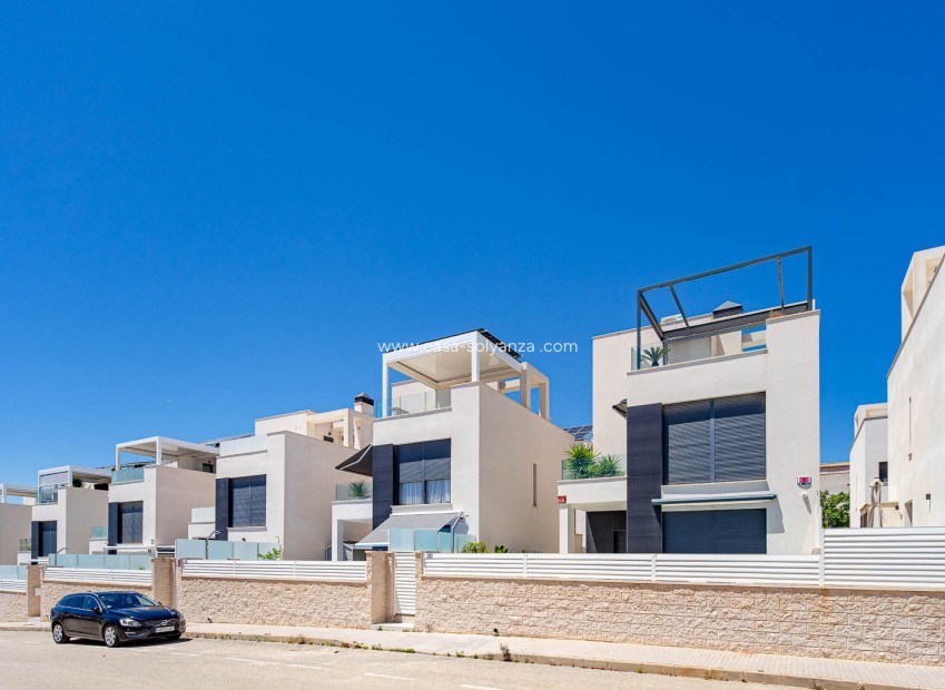 Herverkoop - Villa - Punta Prima
