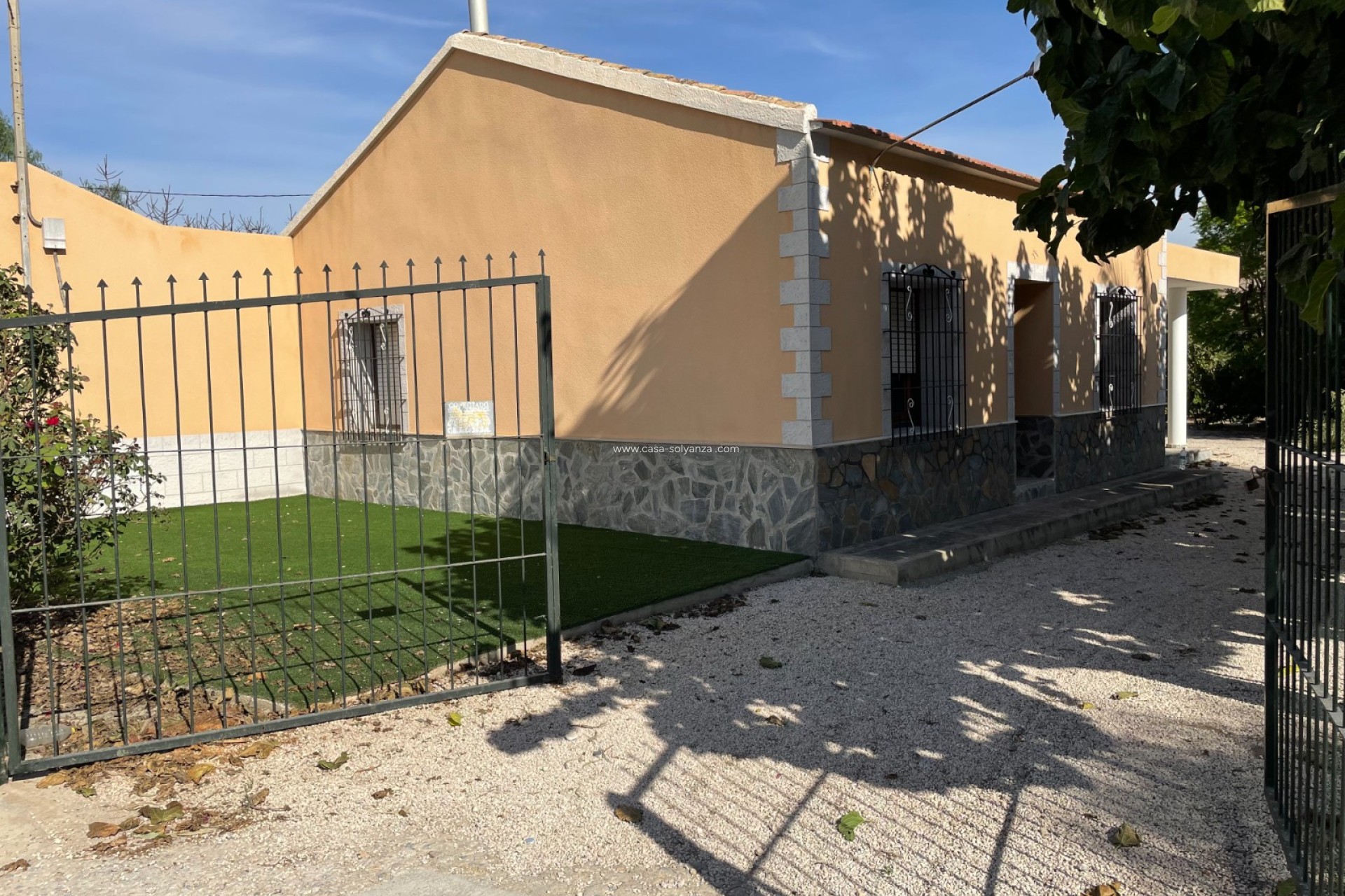 Herverkoop - Villa - Redován - Inland