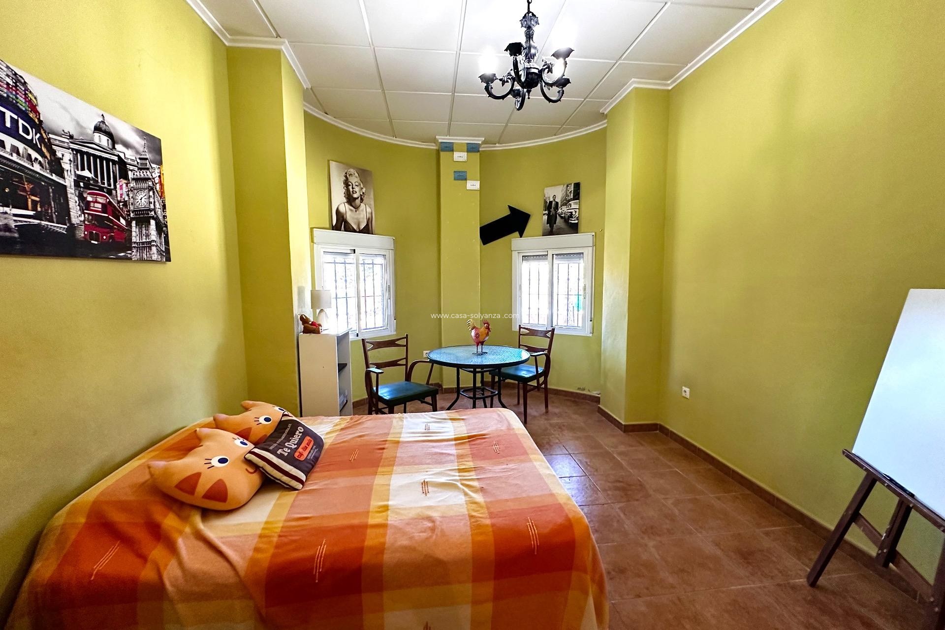 Herverkoop - Villa - San Miguel de Salinas - Ciudad de las comunicaciones