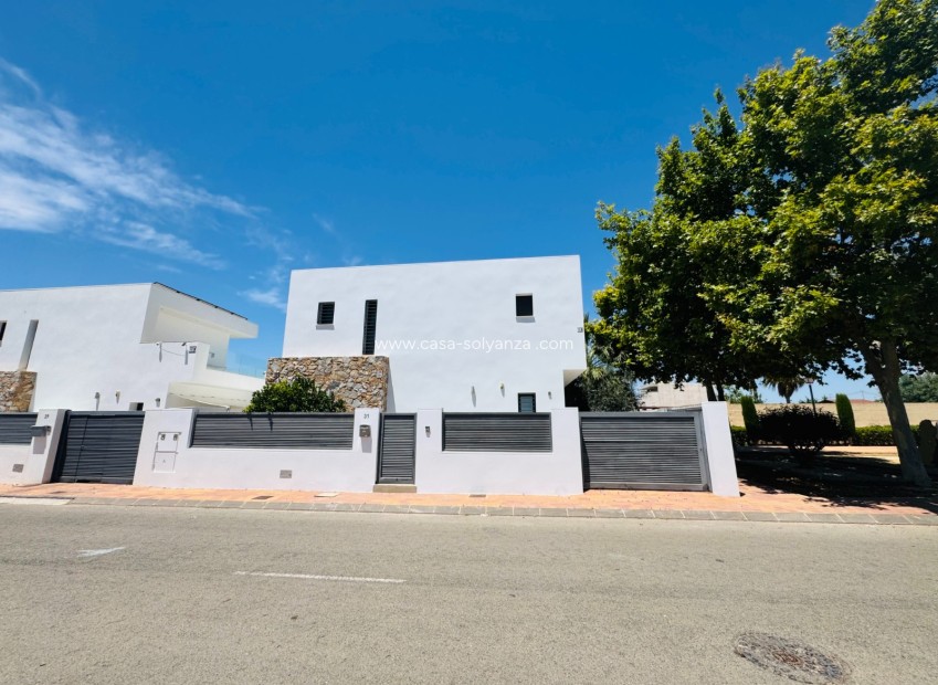 Herverkoop - Villa - San Pedro del Pinatar - Lo pagan