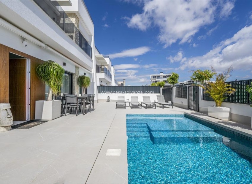 Herverkoop - Villa - Santa Rosalia Resort - Inland