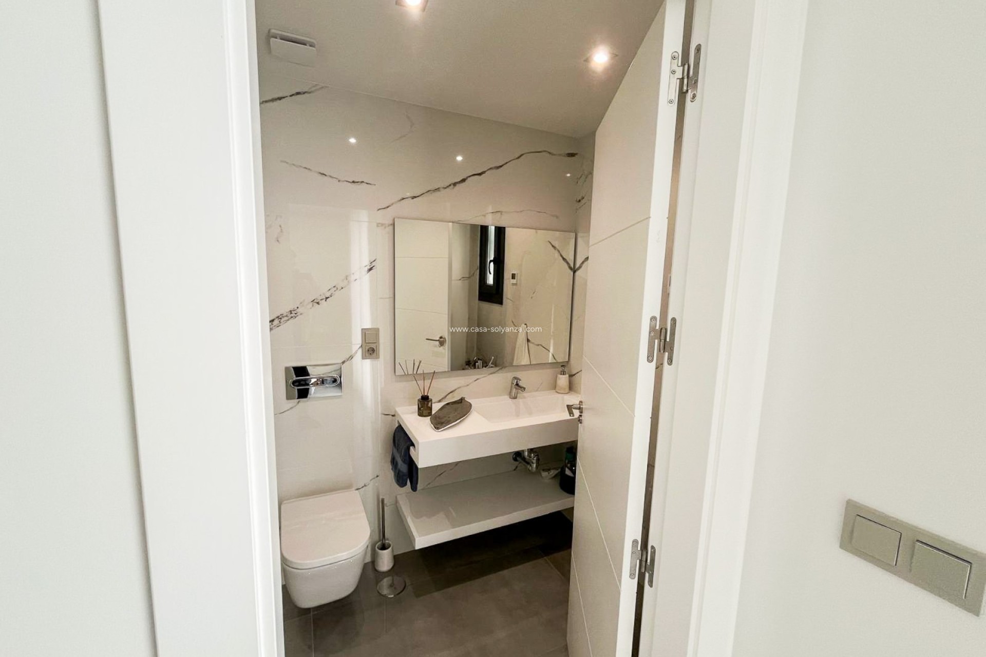 Herverkoop - Villa / Semi detached - Torrevieja - Los Altos