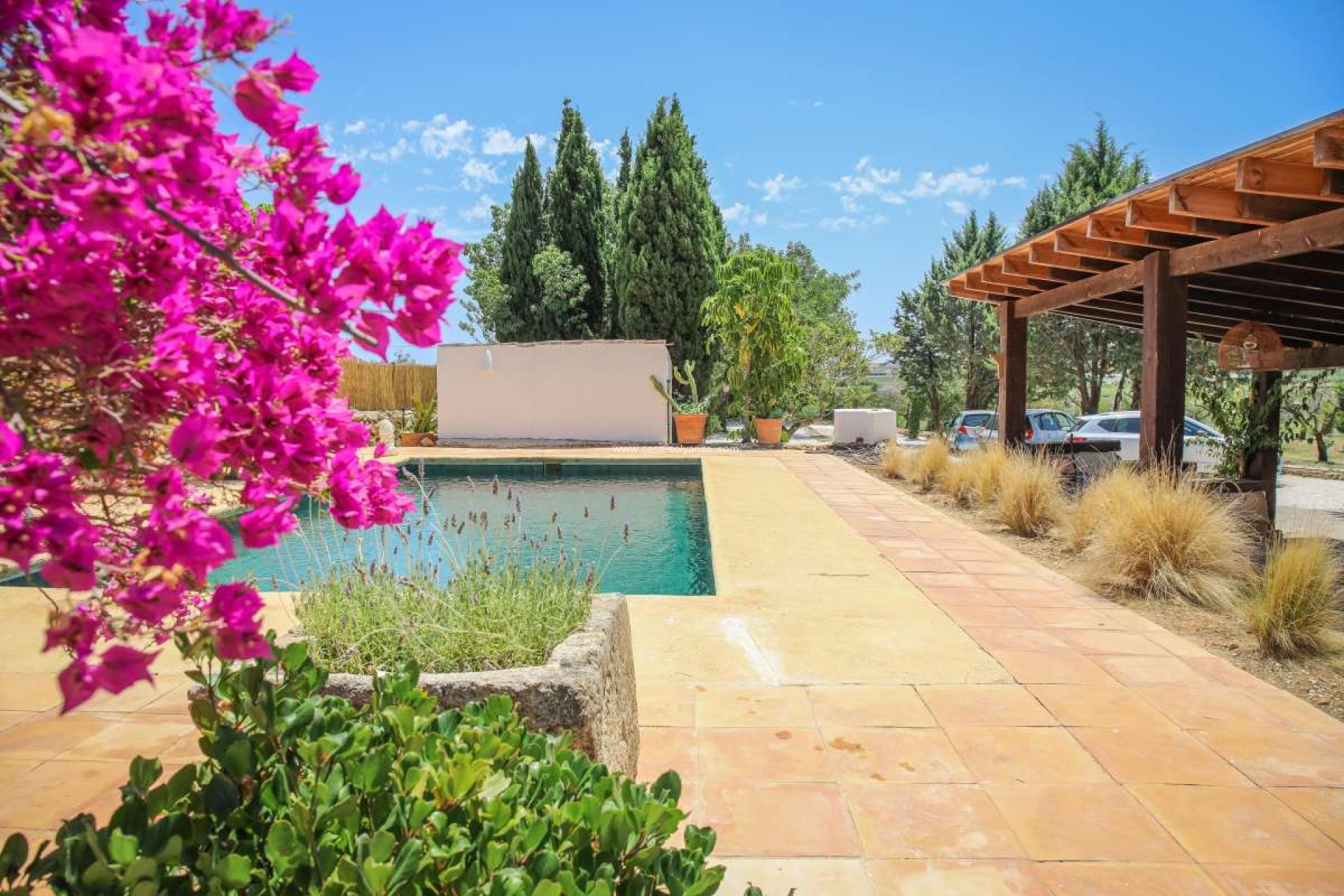 Herverkoop - Villa - Senija - Inland