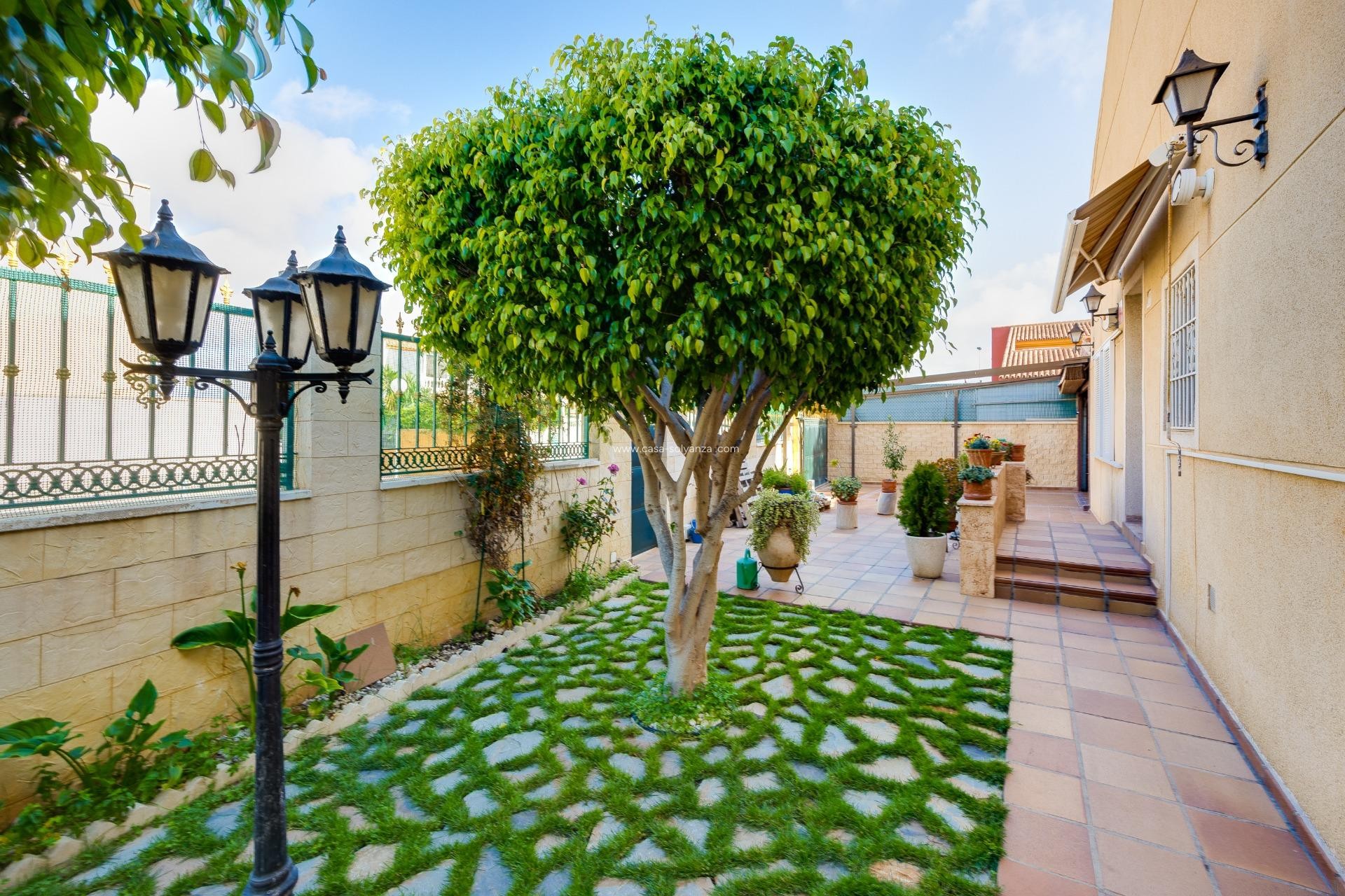 Herverkoop - Villa - Torrevieja - Aguas nuevas