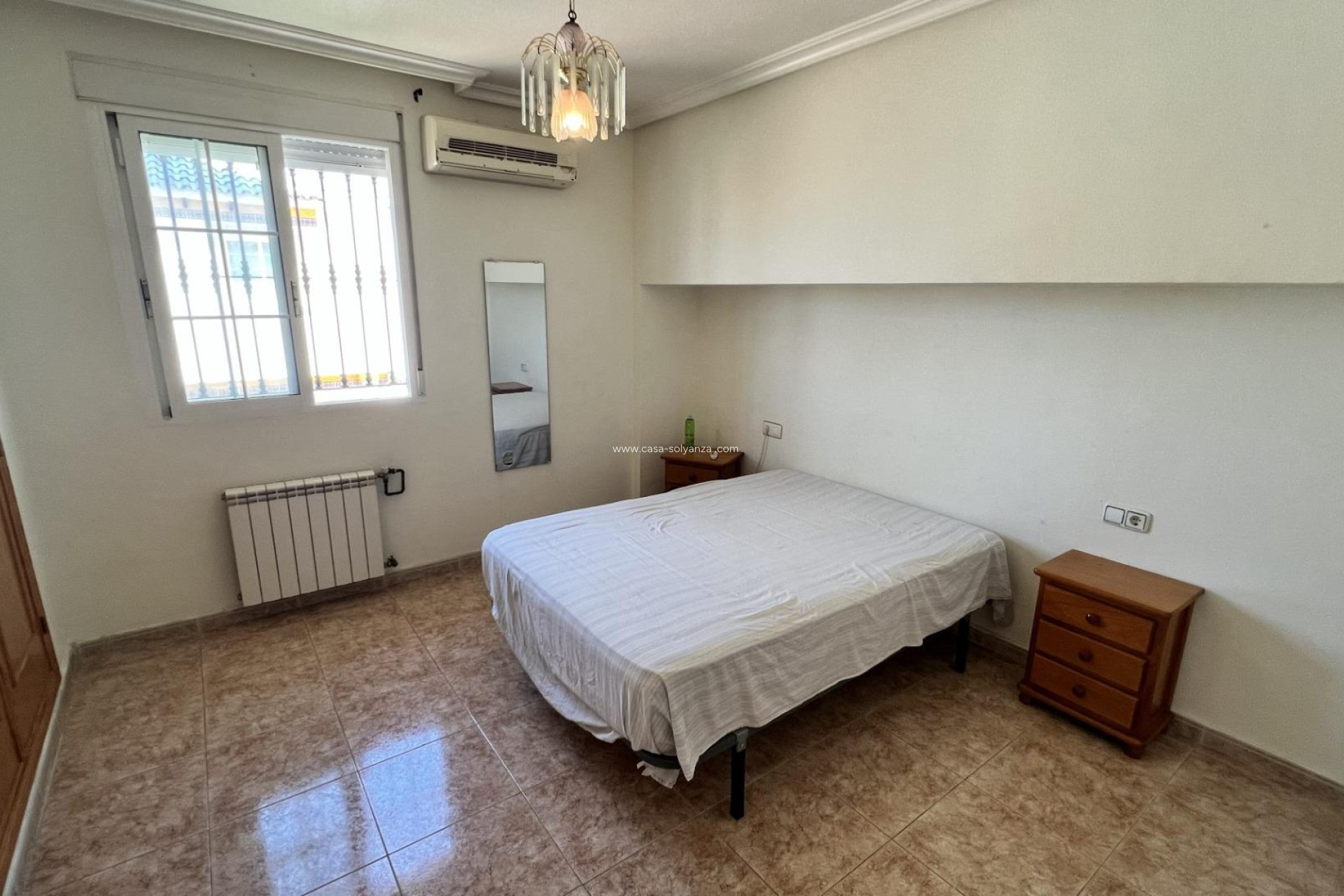 Herverkoop - Villa - Torrevieja - Aguas nuevas