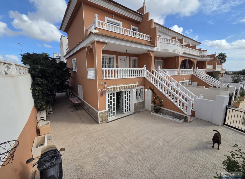 Herverkoop - Villa - Torrevieja - CIUDAD QUESADA