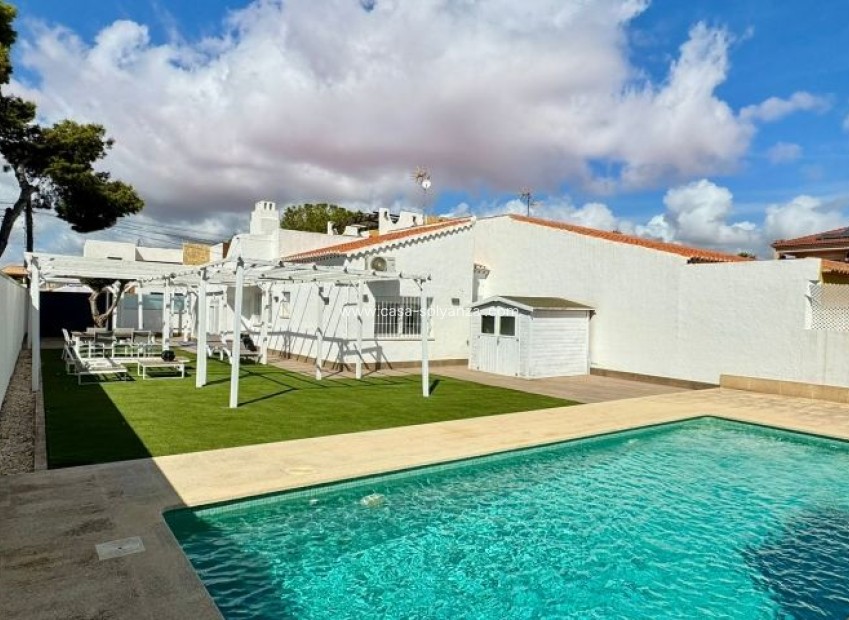 Herverkoop - Villa - Torrevieja - Costa Blanca