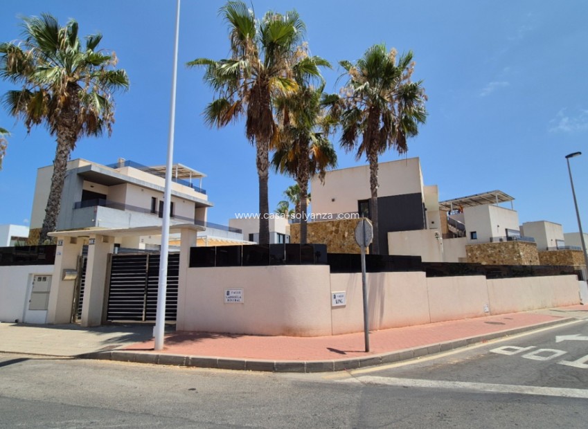 Herverkoop - Villa - Torrevieja - Costa Blanca
