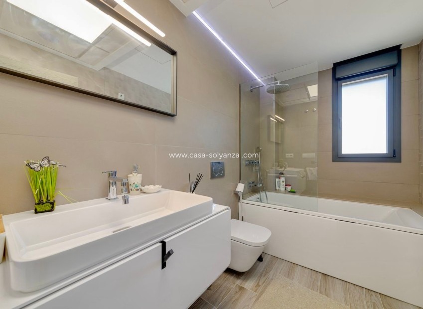 Herverkoop - Villa - Torrevieja - Costa Blanca