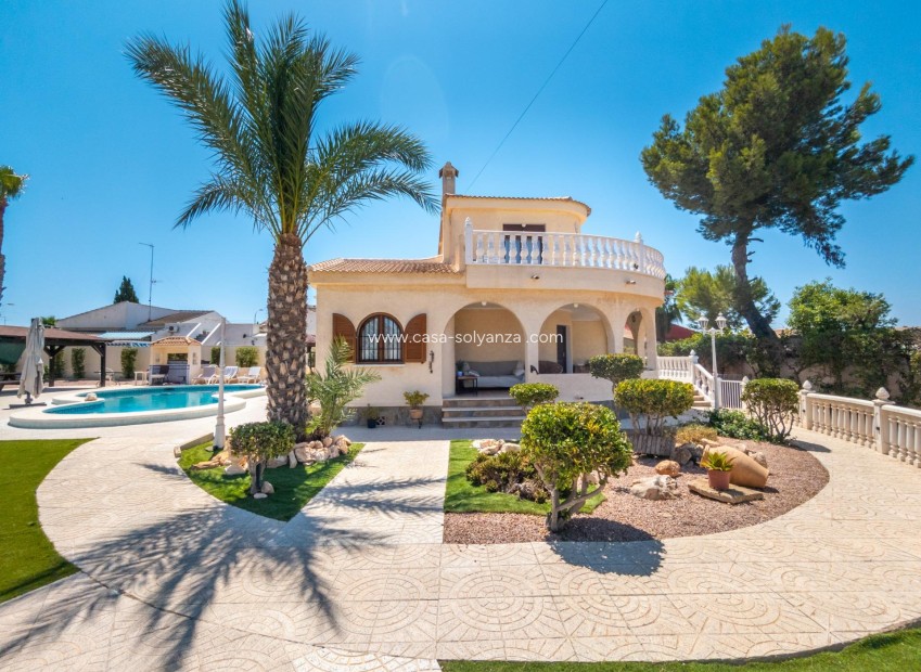 Herverkoop - Villa - Torrevieja - El chaparral