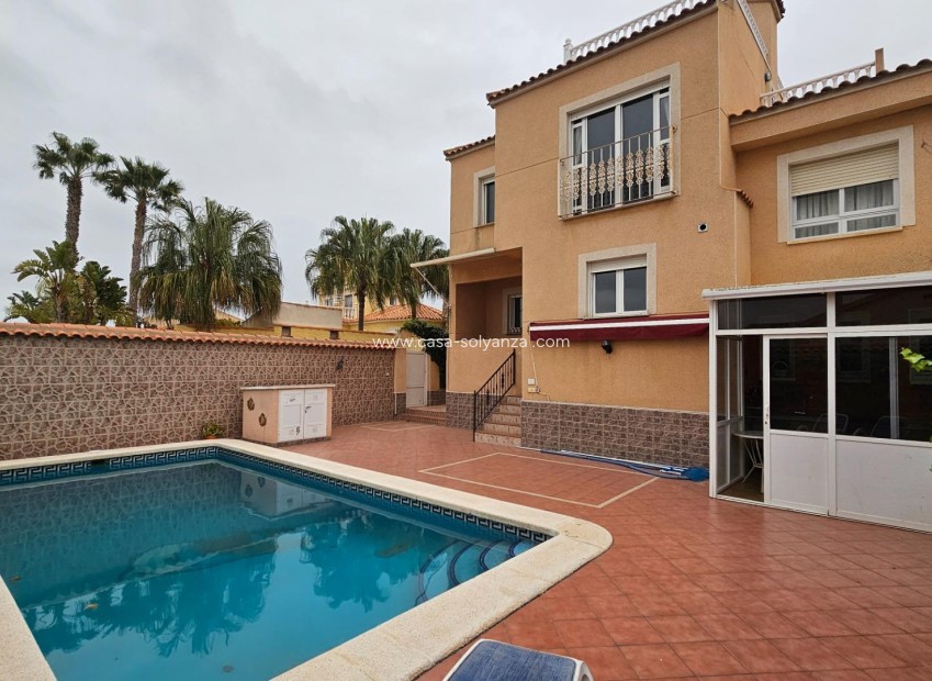 Herverkoop - Villa - Torrevieja - El chaparral