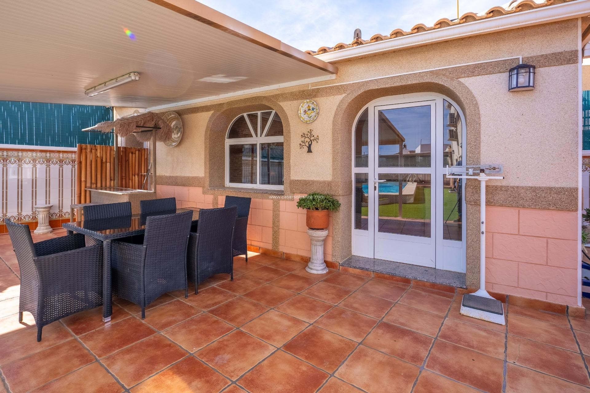 Herverkoop - Villa - Torrevieja - El chaparral