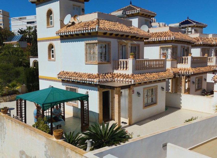 Herverkoop - Villa - Torrevieja - La Mata