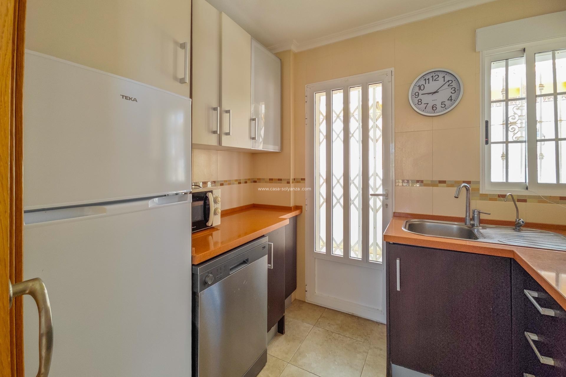 Herverkoop - Villa - Torrevieja - La Mata