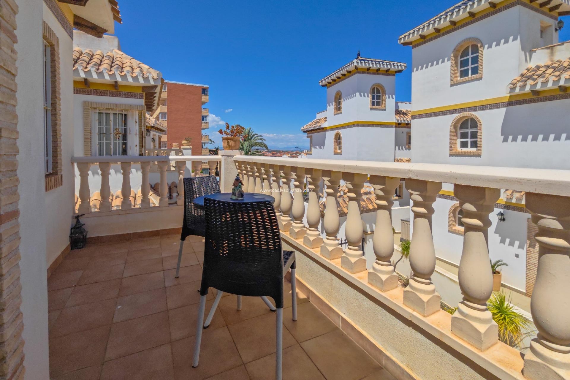 Herverkoop - Villa - Torrevieja - La Mata