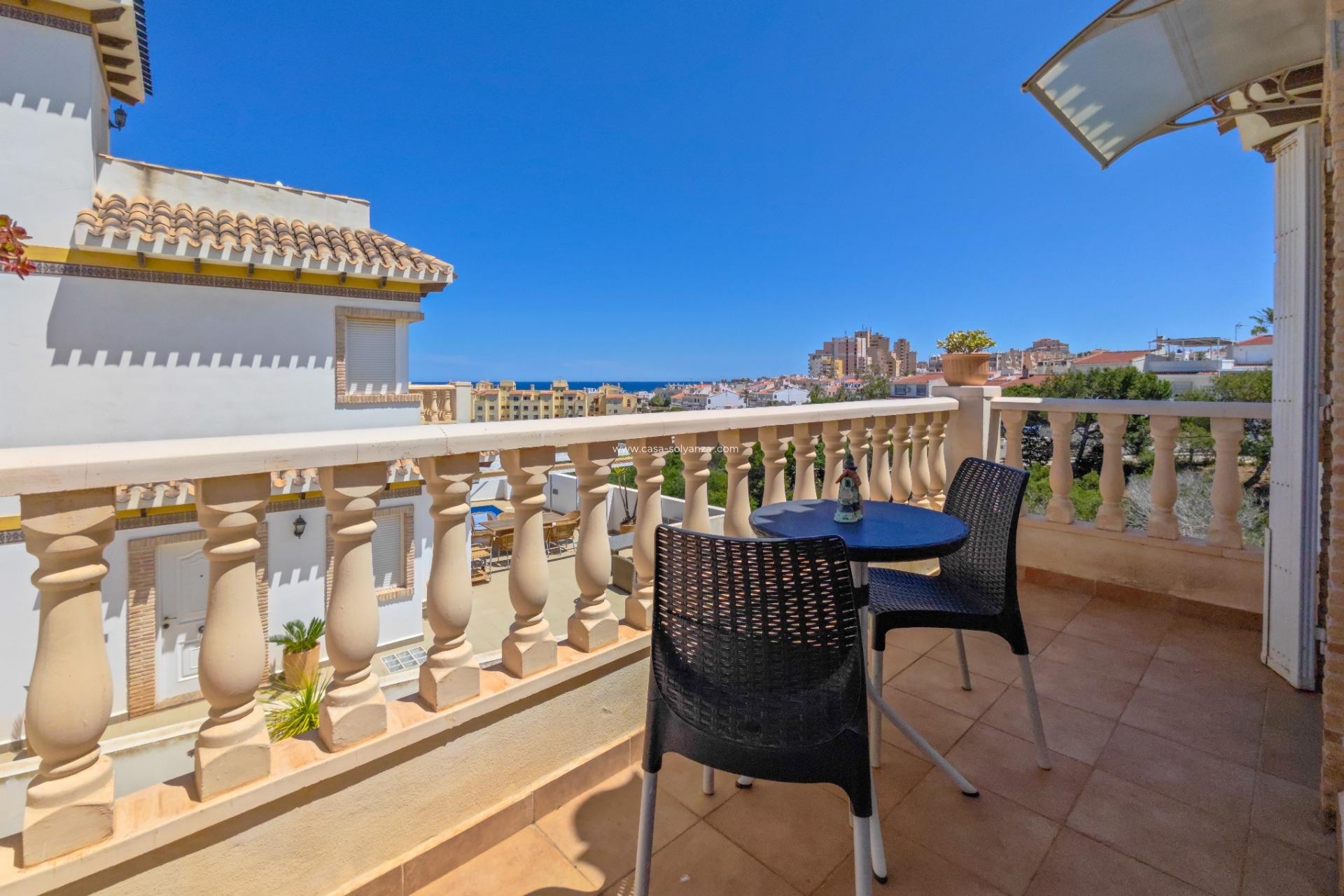 Herverkoop - Villa - Torrevieja - La Mata