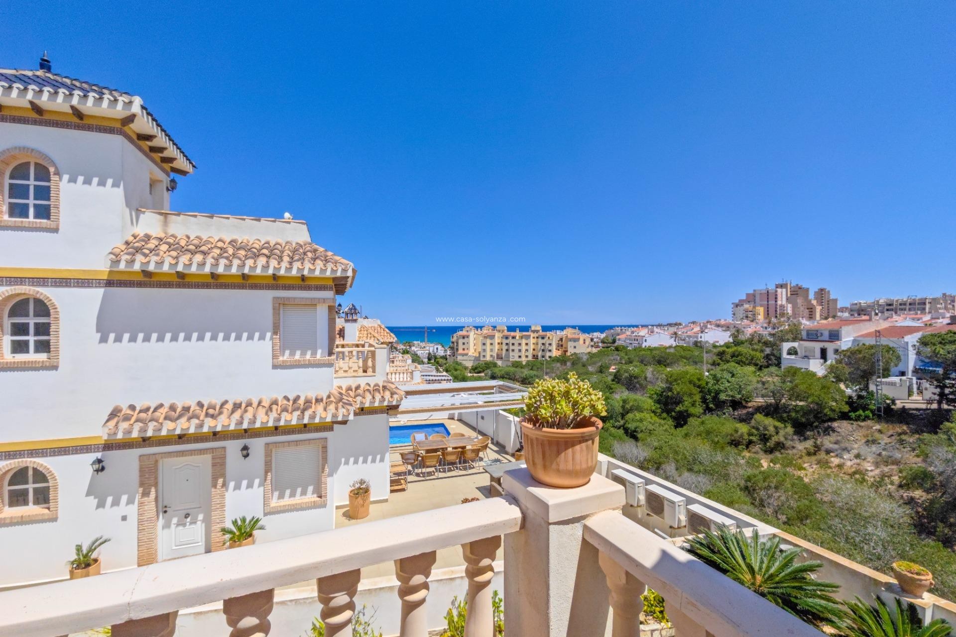 Herverkoop - Villa - Torrevieja - La Mata
