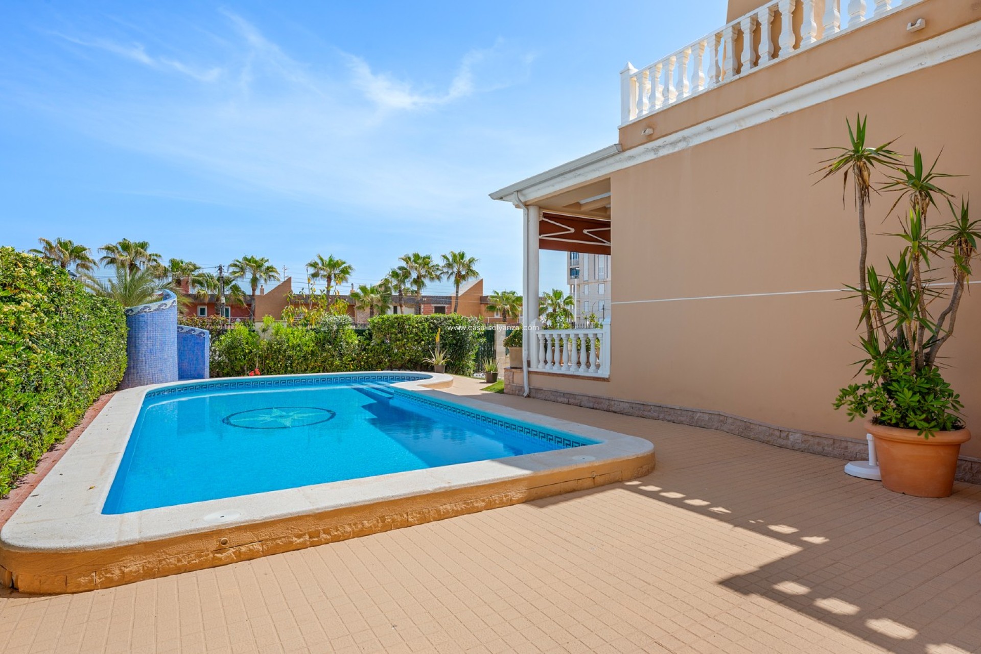 Herverkoop - Villa - Torrevieja - La Mata