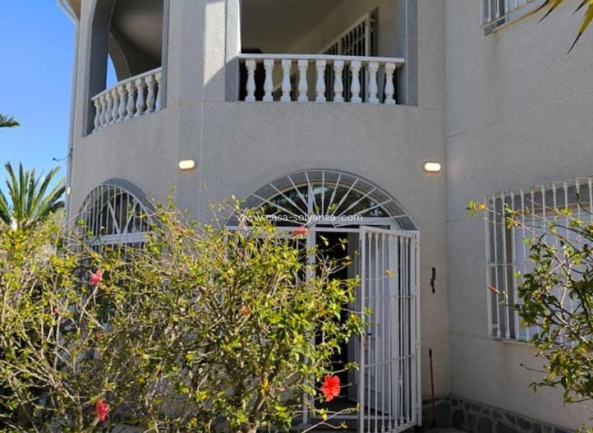 Herverkoop - Villa - Torrevieja - La Siesta