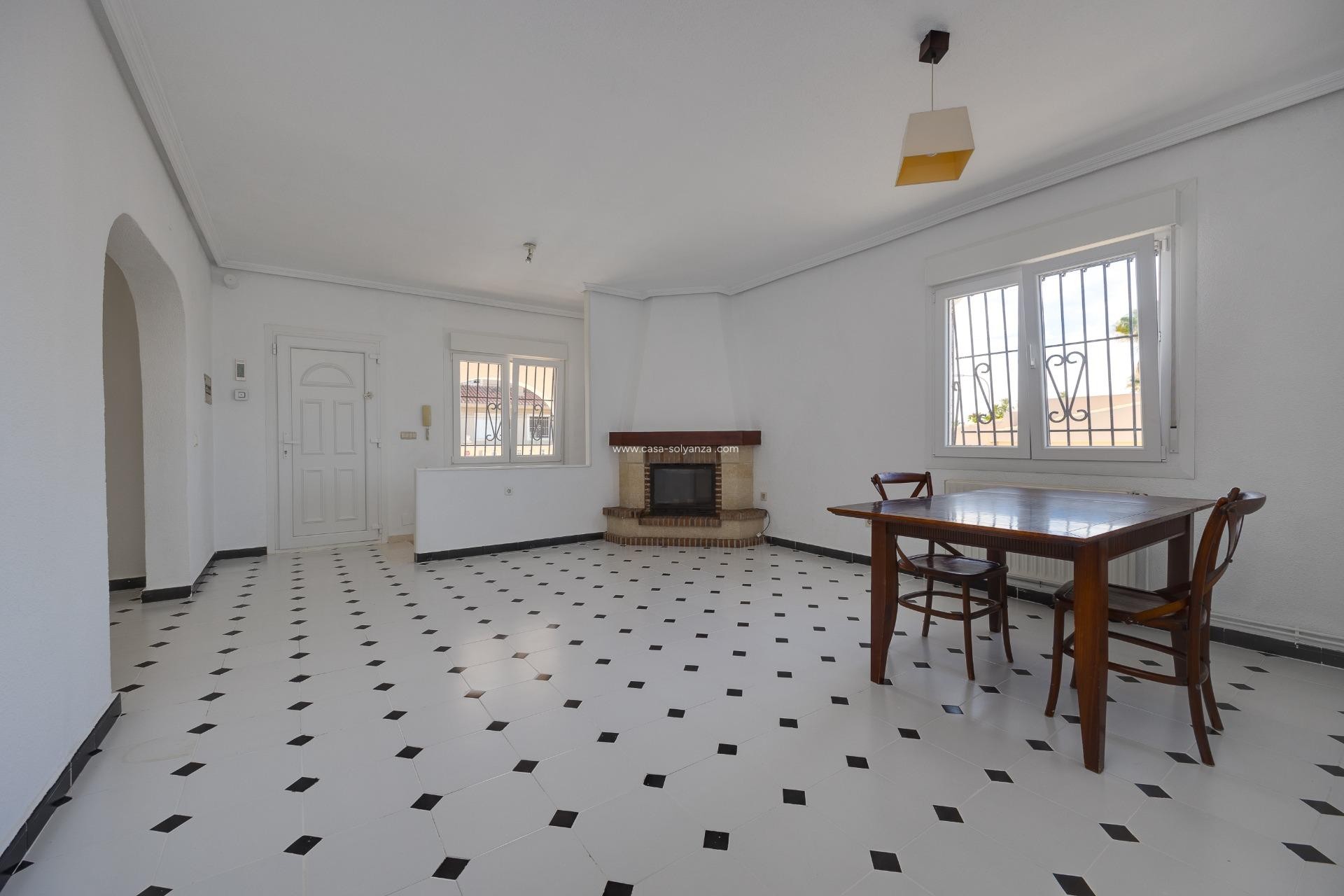 Herverkoop - Villa - Torrevieja - La Siesta