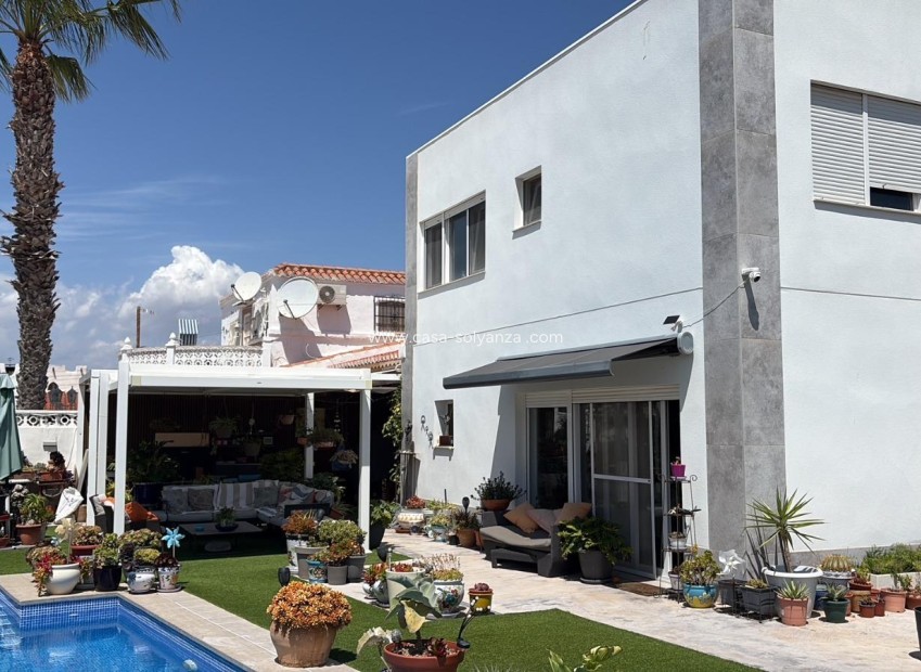 Herverkoop - Villa - Torrevieja - La Siesta