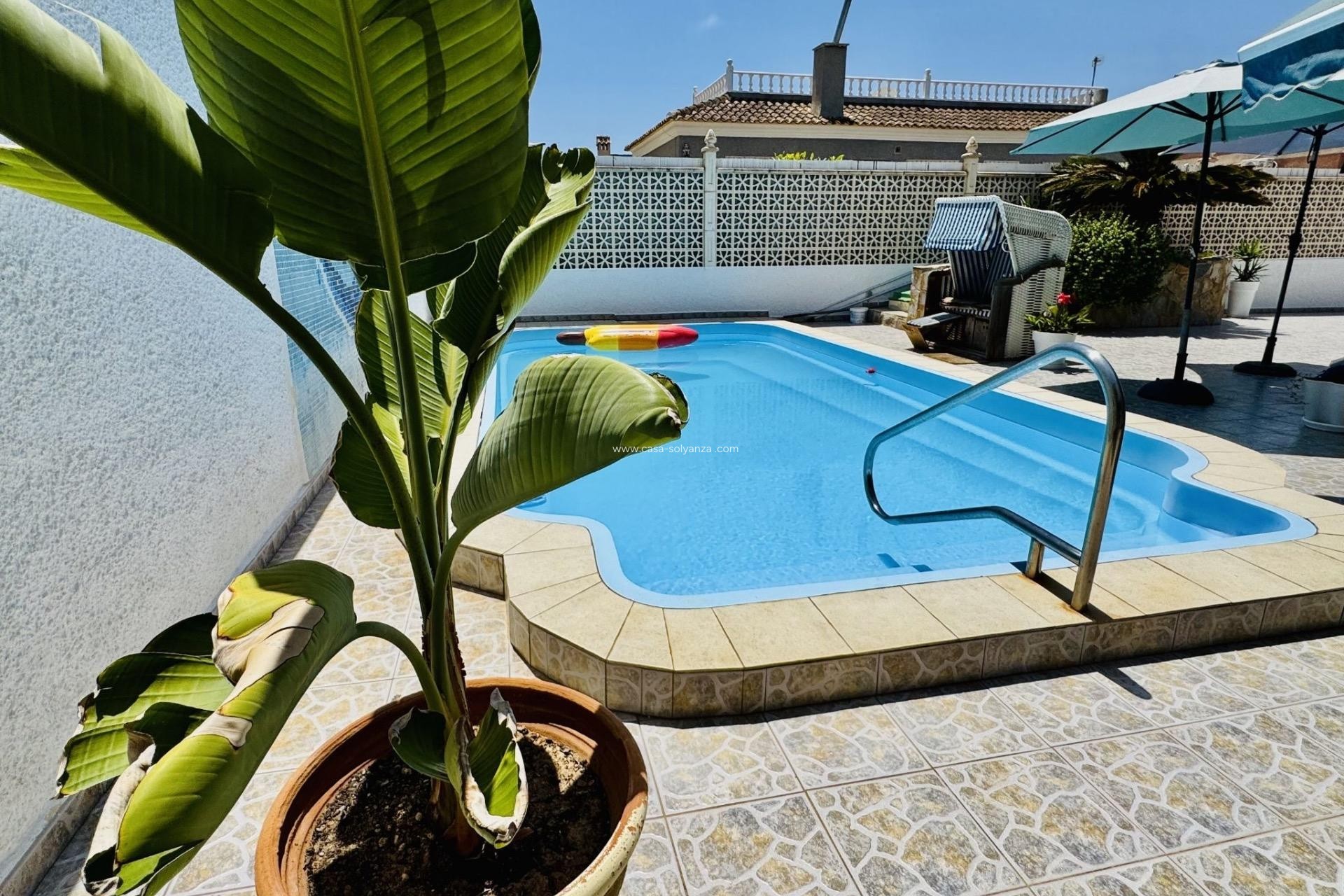 Herverkoop - Villa - Torrevieja - La Siesta