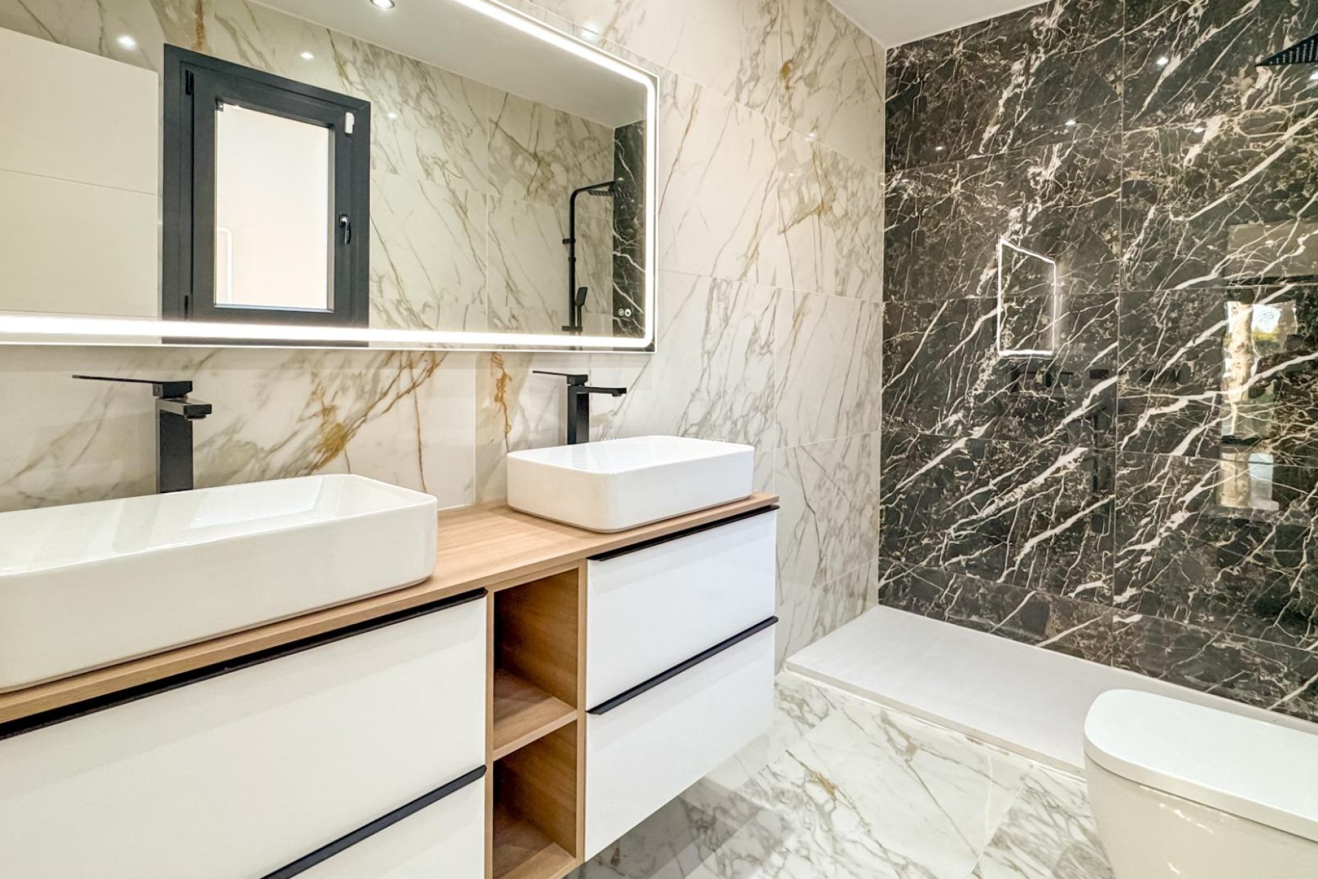 Herverkoop - Villa - Torrevieja - Los Balcones