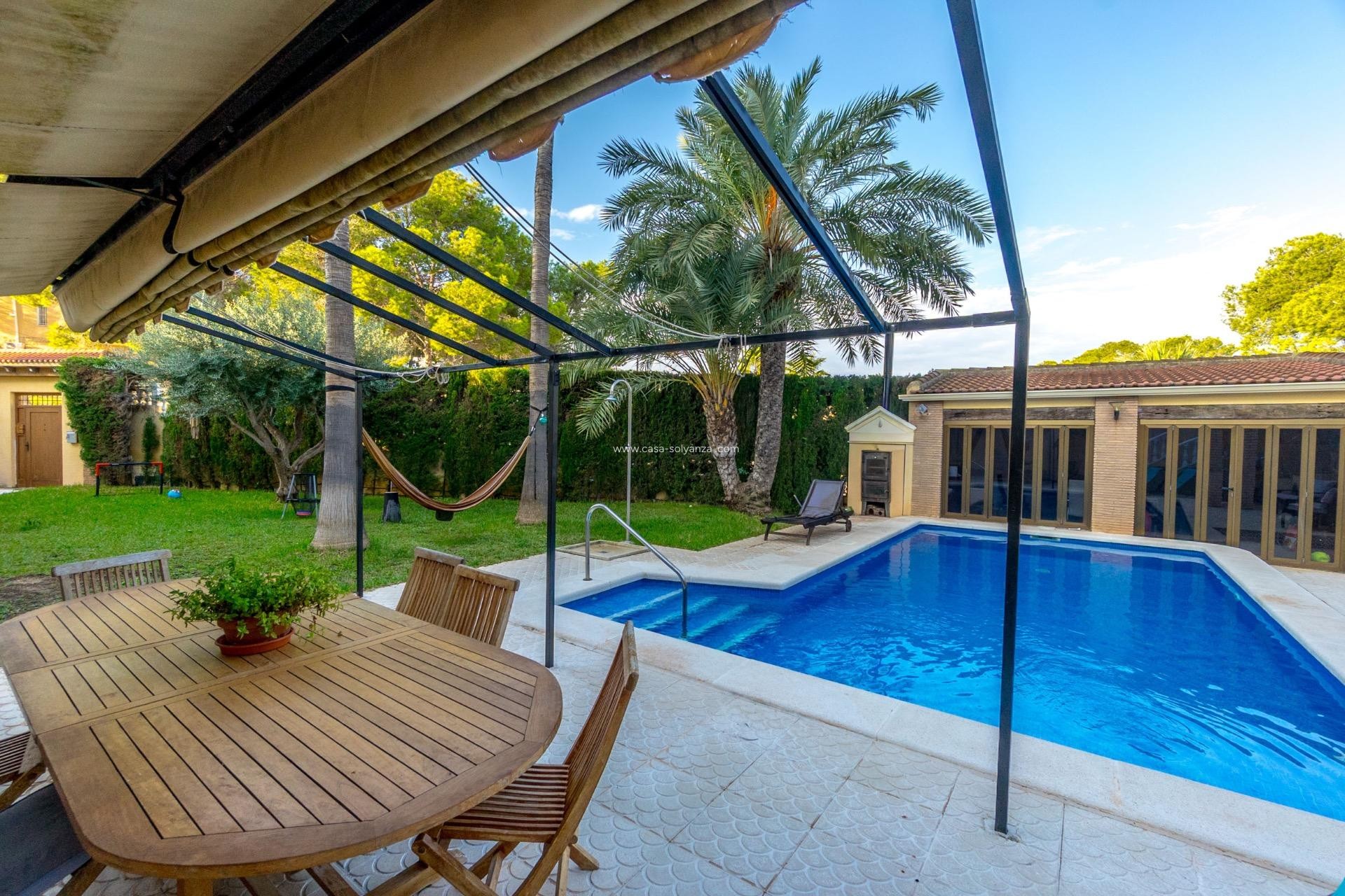 Herverkoop - Villa - Torrevieja - Los balcones