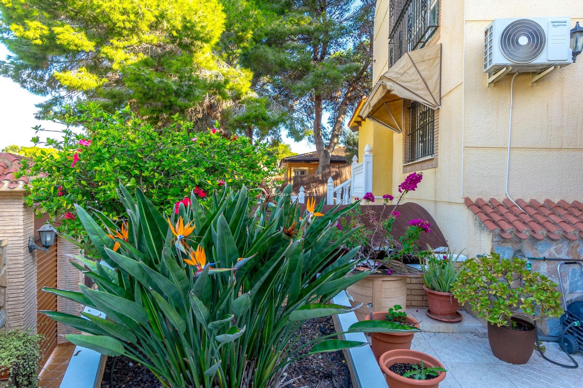 Herverkoop - Villa - Torrevieja - Los balcones