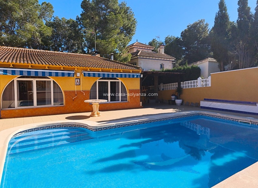 Herverkoop - Villa - Torrevieja - Los Balcones