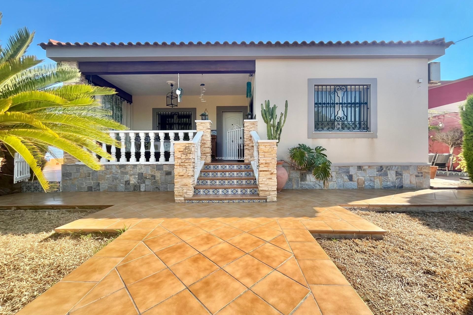 Herverkoop - Villa - Torrevieja - Los Balcones