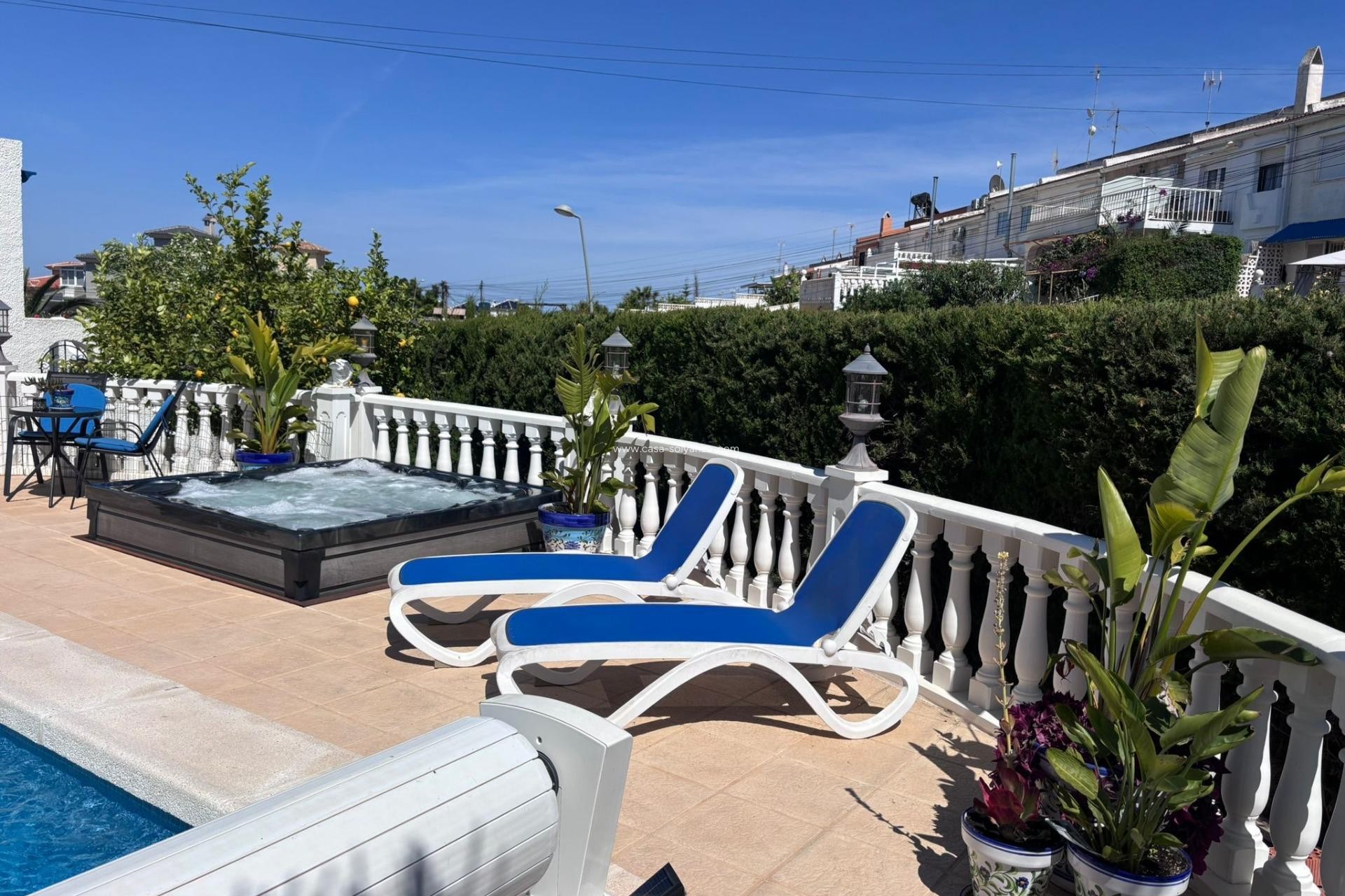 Herverkoop - Villa - Torrevieja - Los Balcones