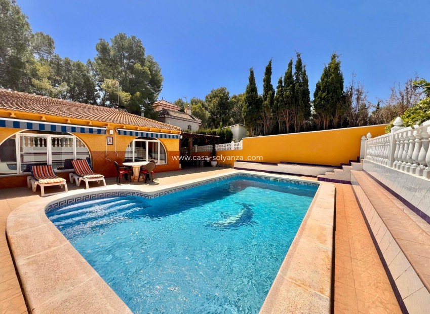 Herverkoop - Villa - Torrevieja - Los Balcones