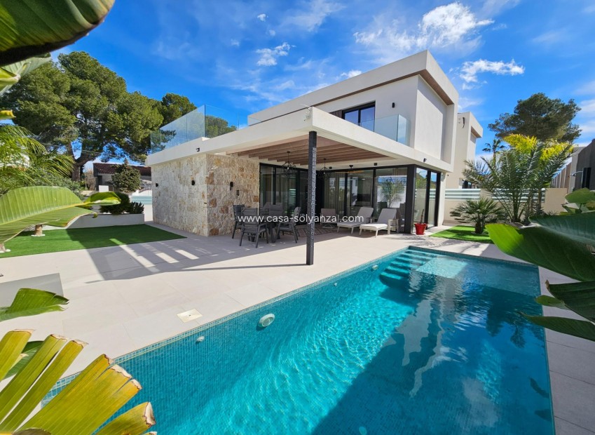 Herverkoop - Villa - Torrevieja - Los Balcones