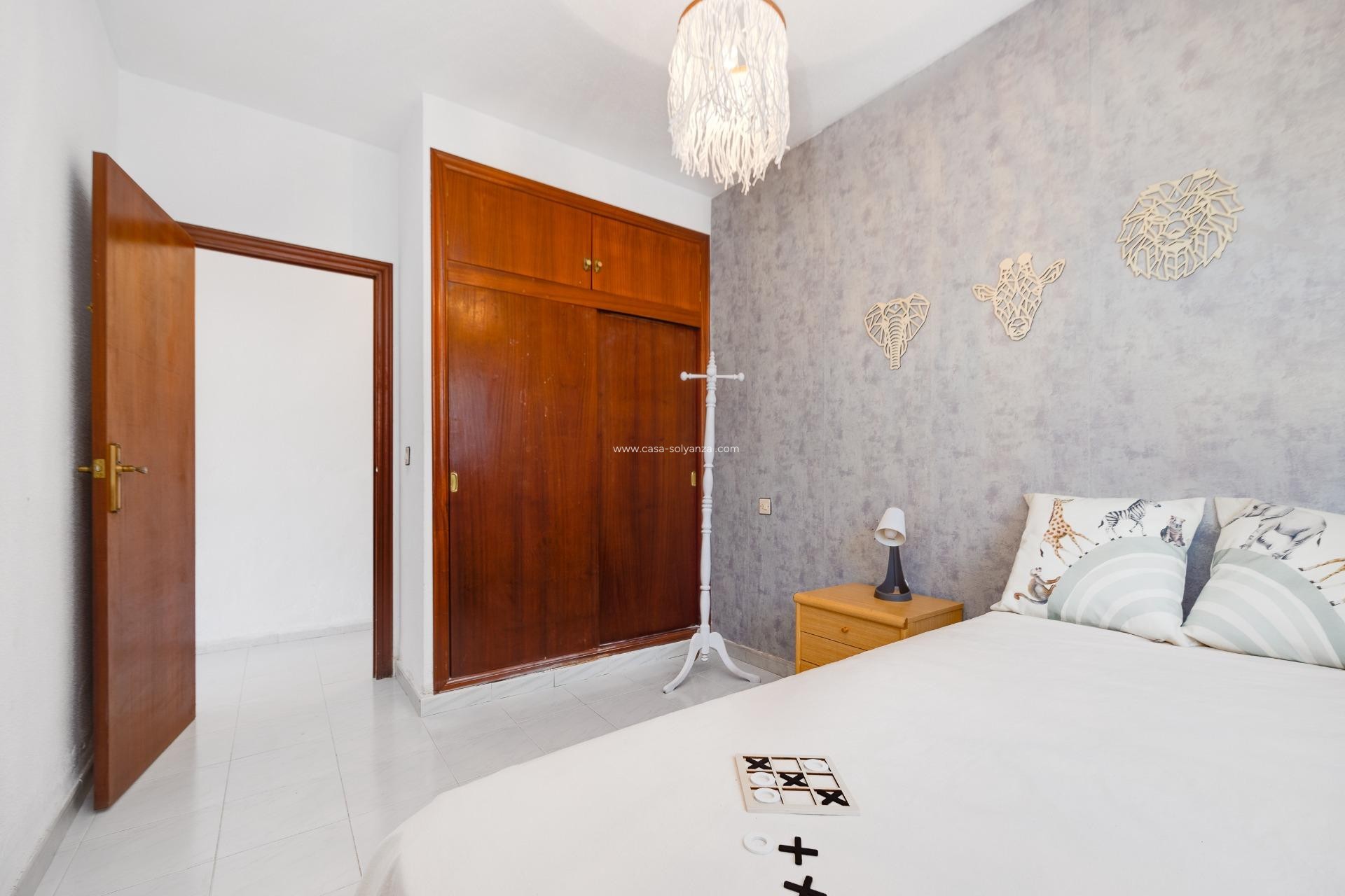 Herverkoop - Villa - Torrevieja - Nueva Torrevieja