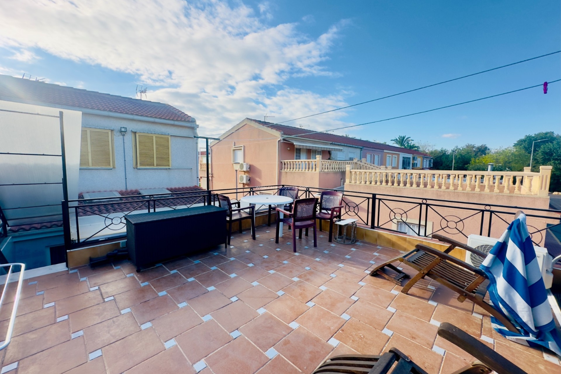 Herverkoop - Villa - Torrevieja - Playa De Los Naufragos