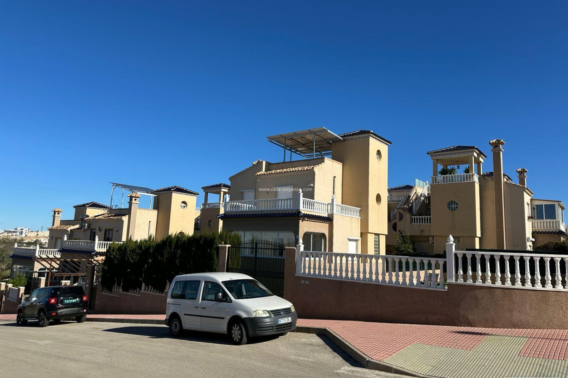 Herverkoop - Villa - Torrevieja - VILLAMARTIN