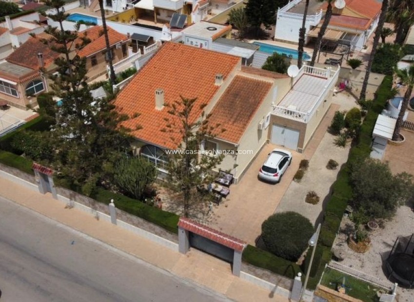 Herverkoop - Villa - Torrevieja