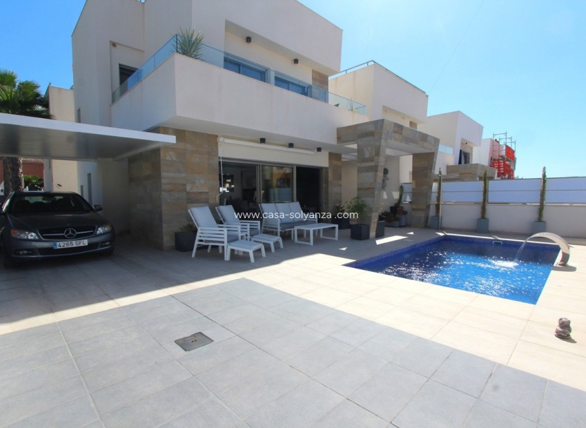 Herverkoop - Villa - Villamartin - El Galan