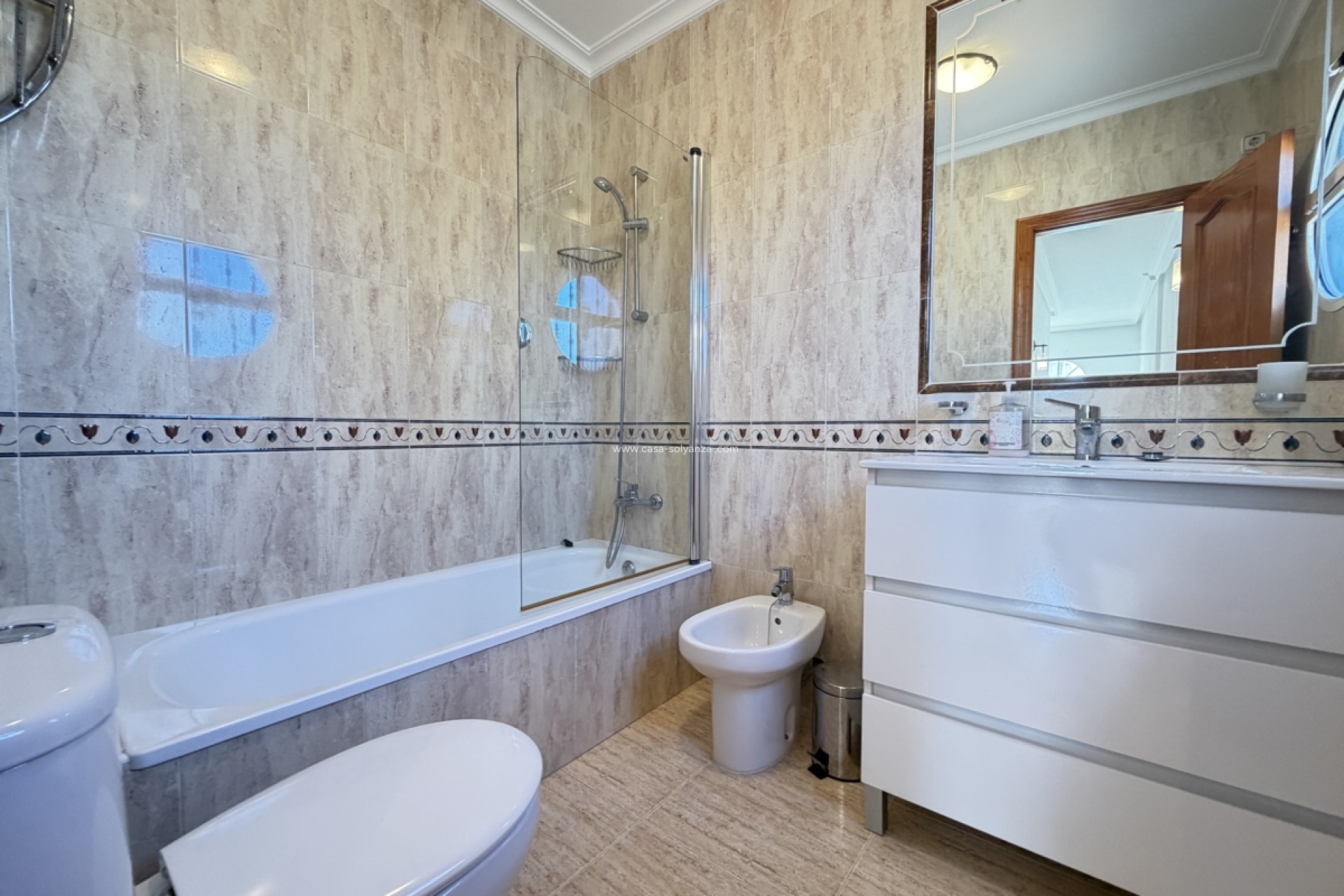 Herverkoop - Villa - Villamartin - Villamartín