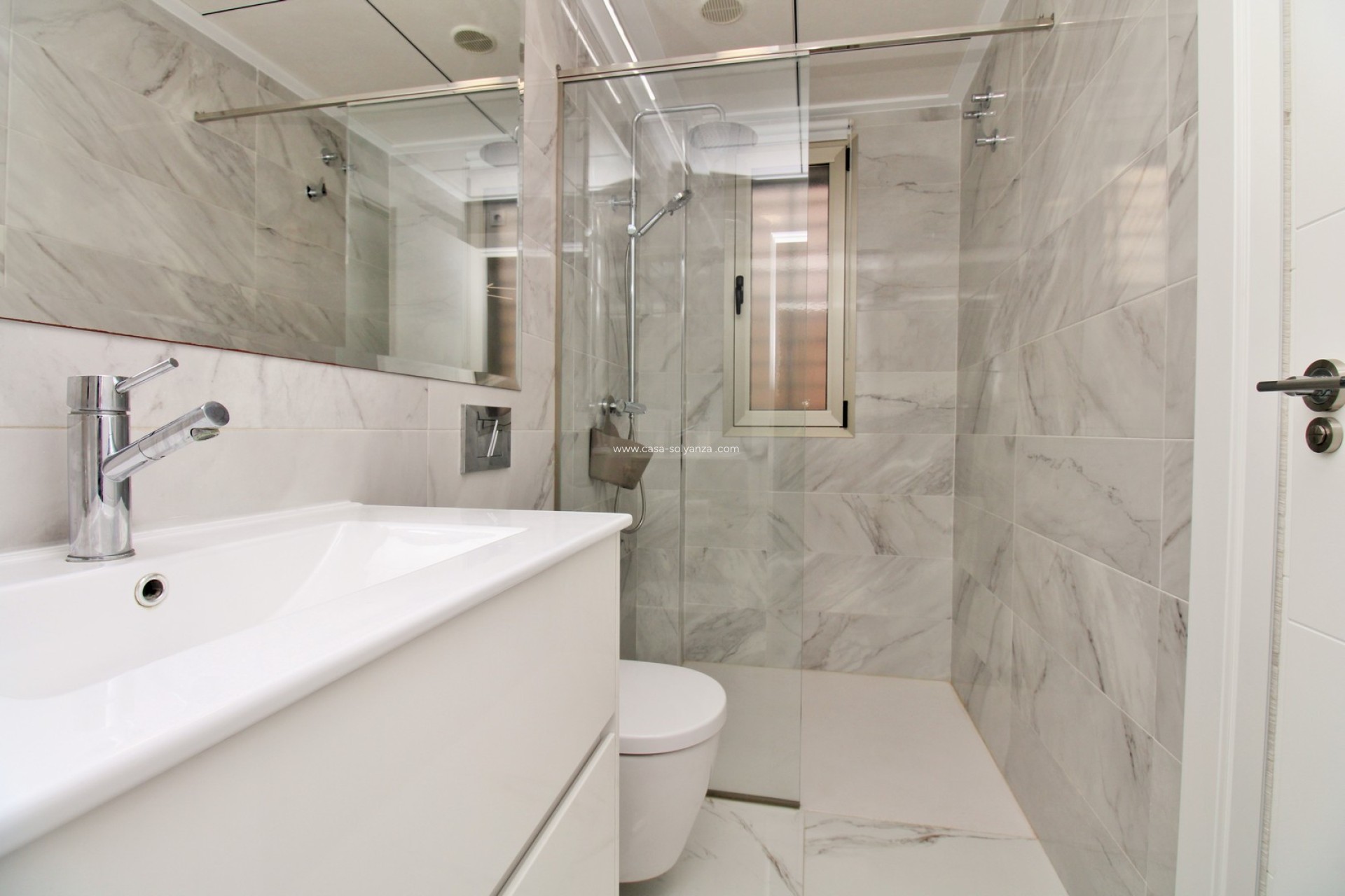 Herverkoop - Villa - Villamartin - Villamartín