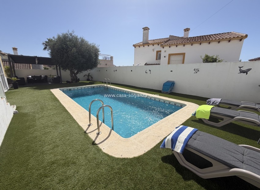 Herverkoop - Villa - Villamartin - Villamartín