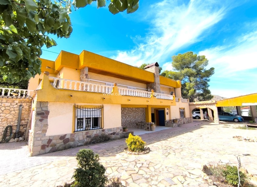 Herverkoop - Villa - Yecla - Inland