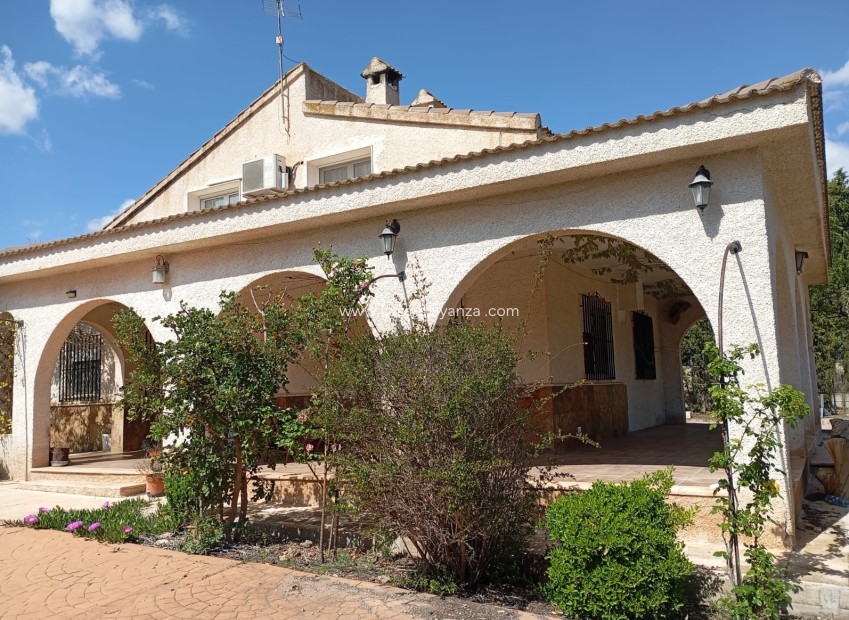 Herverkoop - Villa - Yecla - Inland
