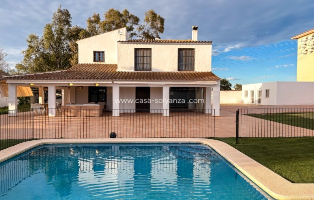 Independent villa - Resale - Santa Pola - El Poble Llevanti