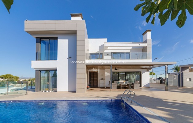 Independent villa - Resale - Torrevieja - Torrevieja